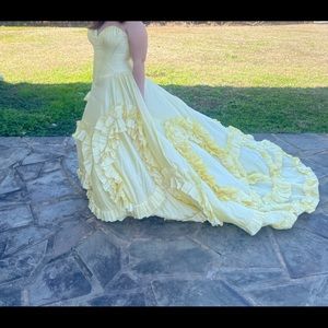 Meet your Posher, Tara